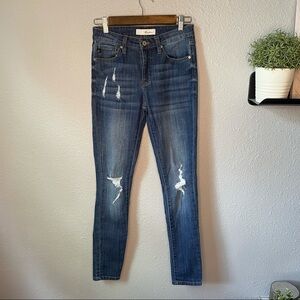 KanCan Distressed Skinny Jeans size 5